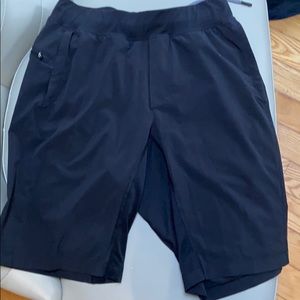 Lululemon men shorts